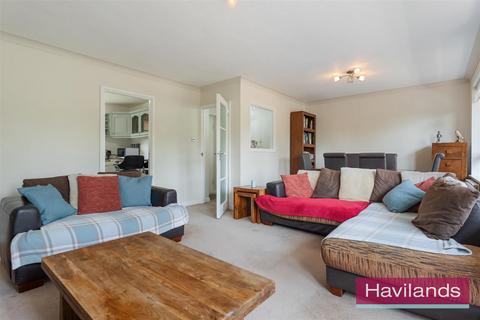 3 bedroom flat for sale, Springbank, Winchmore Hill, N21
