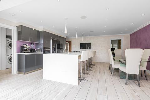 4 bedroom semi-detached house for sale, Binyon Crescent, Stanmore, HA7
