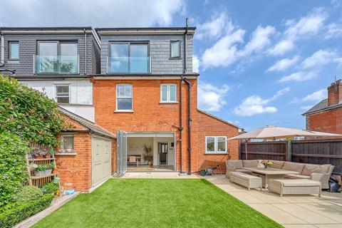 67 Western Road, Brentwood, CM14 4ST