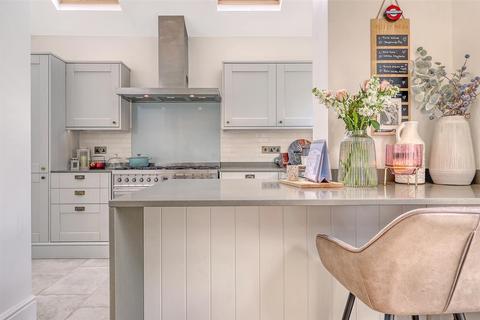 67 Western Road, Brentwood, CM14 4ST