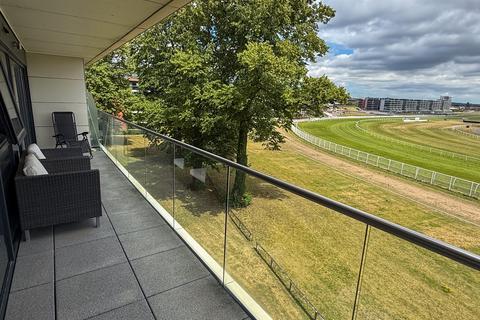 2 bedroom apartment for sale, Racecourse Road, Newbury, RG14