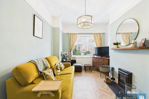 2 bedroom terraced house for sale, Shetcliffe Lane, Bradford, West Yorkshire, BD4