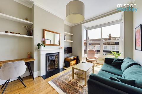 2 bedroom flat to rent, St Andrews Road, Portslade, Brighton, BN41