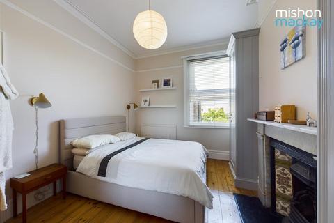 2 bedroom flat to rent, St Andrews Road, Portslade, Brighton, BN41