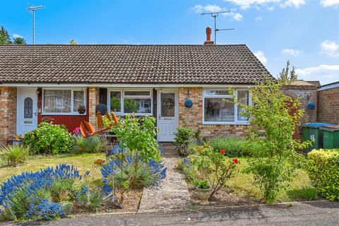 46 Downsview, Small Dole, Henfield, BN5 9YB