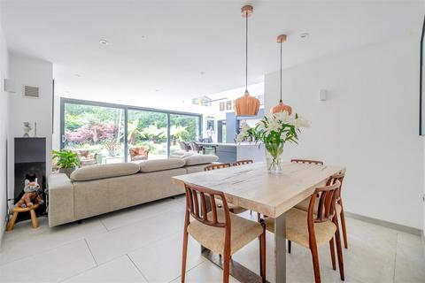 7 Birch Close, Arundel, BN18 9HN