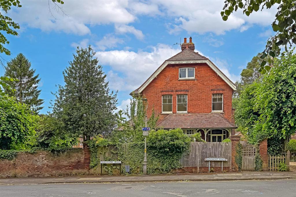 1 Ridgmont Road-9.jpg