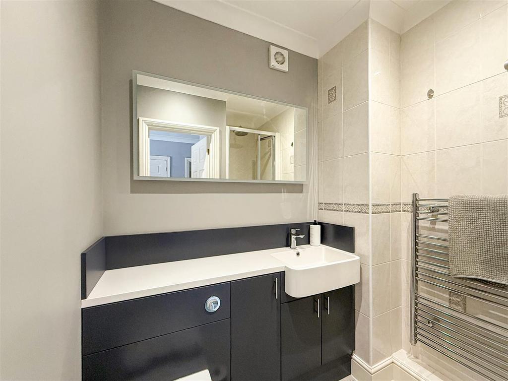 Ensuite