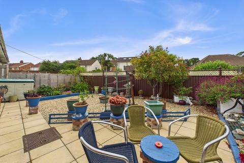 8 Blenheim Close, Weston-super-mare, BS22 6DG