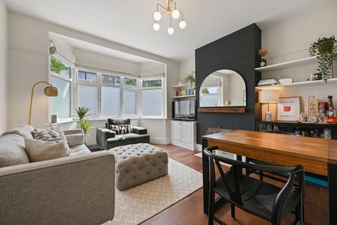 2 bedroom flat for sale, Sherwood Hall, East End Road, London, N2