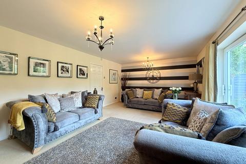 15 Bishopton Close, Shirley, Solihull, B90 4AH