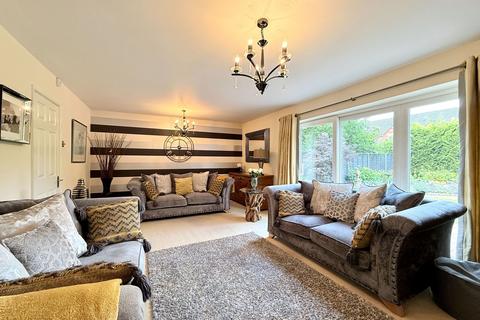 15 Bishopton Close, Shirley, Solihull, B90 4AH