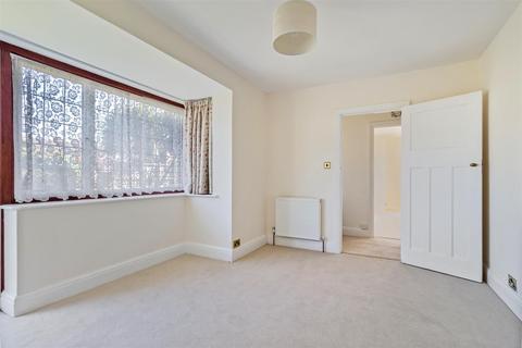 2 Jersey Road, Ferring, Worthing, BN12 5PZ
