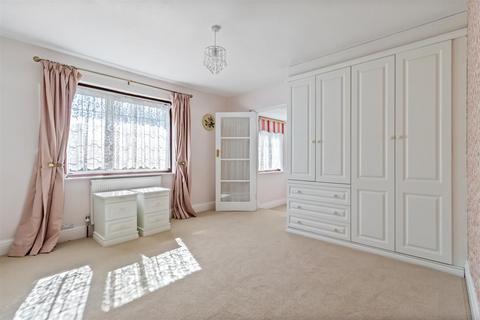 2 Jersey Road, Ferring, Worthing, BN12 5PZ