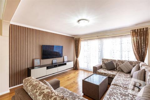 4 bedroom detached house for sale, Egbert Gardens, Wickford, SS11