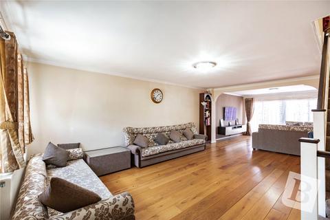 4 bedroom detached house for sale, Egbert Gardens, Wickford, SS11