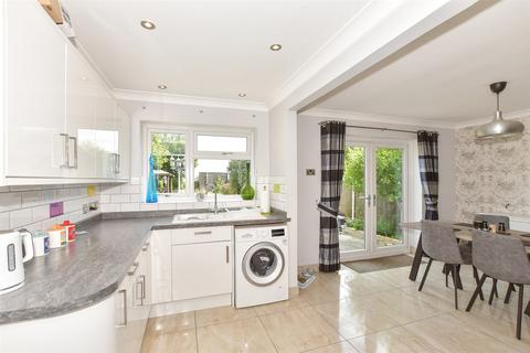 11 Sweechbridge Road, Herne Bay, CT6 6TD