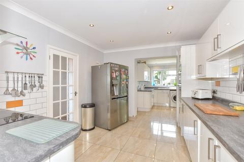 11 Sweechbridge Road, Herne Bay, CT6 6TD