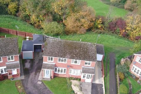 3 bedroom semi-detached house for sale, Dove Close, Buckingham