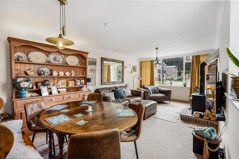 5 Cedar Grove, Barton, Richmond, DL10 6JP