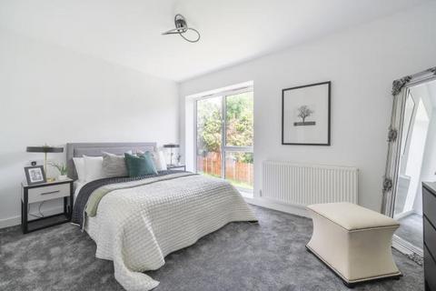 undefined, Champagne Walk,  Finchley,  London,  N3