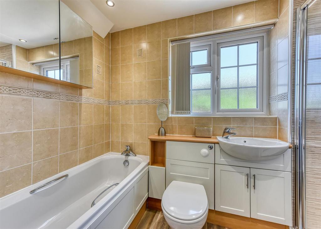 9 Prosper Meadow-Bathroom.jpg