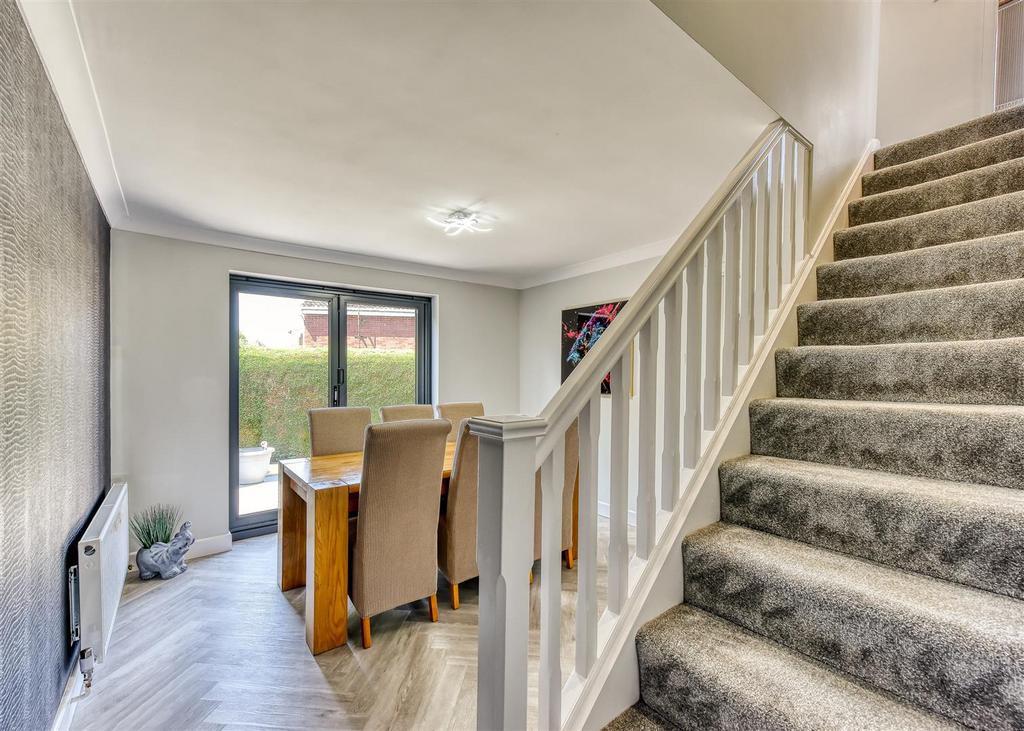 9 Prosper Meadow-Dining Room.jpg