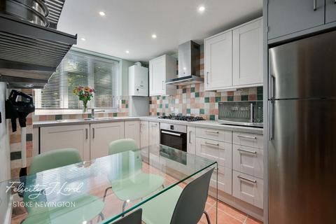 Bethune Road, London N16