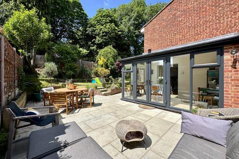 25 Glenside, Billericay, CM11 2LY