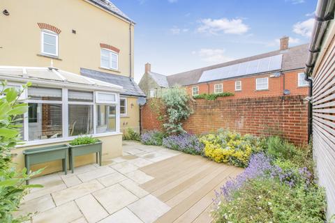 19 Summer Oaks, Motcombe, Shaftesbury, SP7 9NW