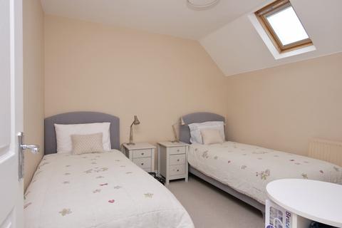 19 Summer Oaks, Motcombe, Shaftesbury, SP7 9NW