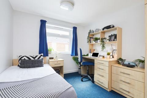 1 bedroom private hall to rent, Bonhay Road