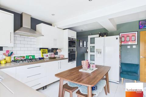 3 bedroom semi-detached house for sale, Elm Croft, Oldbury, B68 0BG