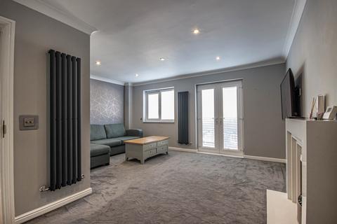 5 bedroom townhouse for sale, St. Cuthberts Road, Gateshead, Tyne and Wear, NE8