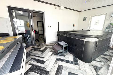 3 bedroom semi-detached house for sale, England Avenue, Bispham