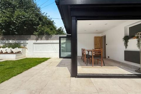 2 bedroom flat for sale, Worcester Villas, Hove, BN3