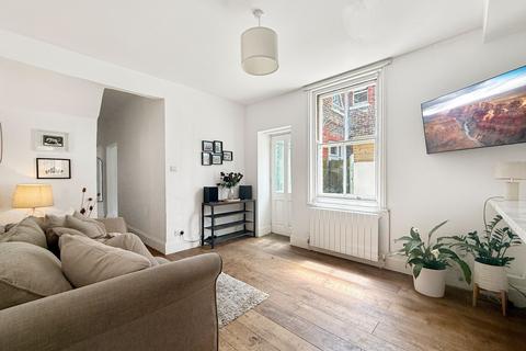 2 bedroom flat for sale, Worcester Villas, Hove, BN3