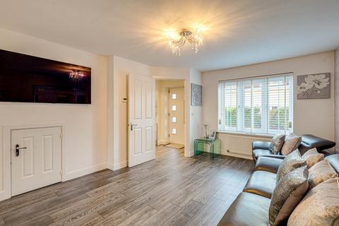 4 bedroom semi-detached house for sale, Temple Way, Rayleigh, SS6