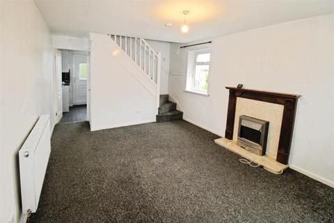 2 bedroom semi-detached house to rent, Clydesdale Drive, Bradford BD6