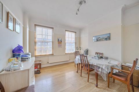 3 bedroom maisonette for sale, Cockfosters Road, Cockfosters, Barnet, EN4