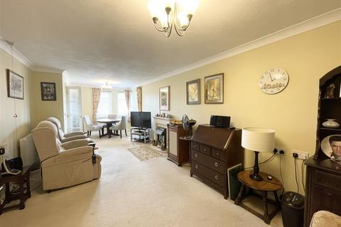 1 bedroom retirement property for sale, Hazeldine Court, Longden Coleham, Shrewsbury