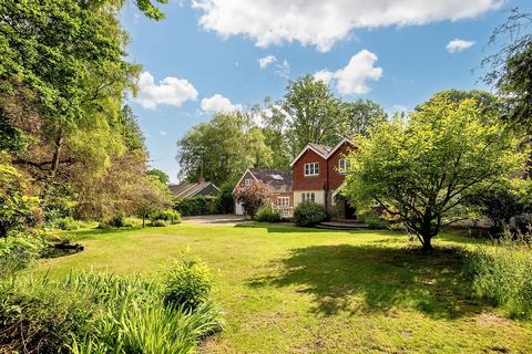 6 bedroom detached house for sale, Lake View Road, East Grinstead RH19