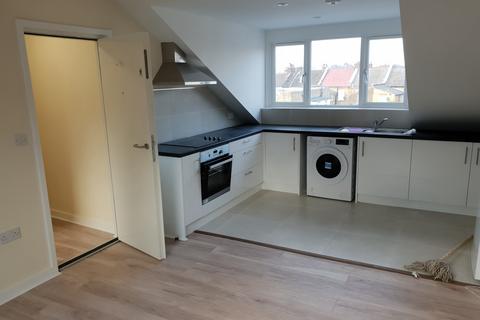 1 bedroom flat to rent, High Road, London NW10