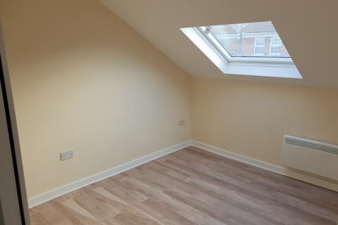 1 bedroom flat to rent, High Road, London NW10