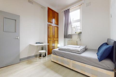 1 bedroom flat to rent, Grays Inn Road, London WC1X