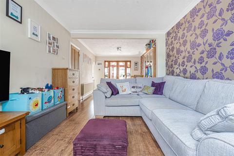 undefined, Cherry Tree Avenue, STAINES-UPON-THAMES, TW18