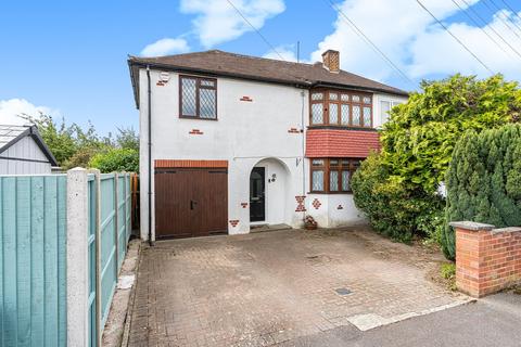 Cherry Tree Avenue, STAINES-UPON-THAMES, TW18
