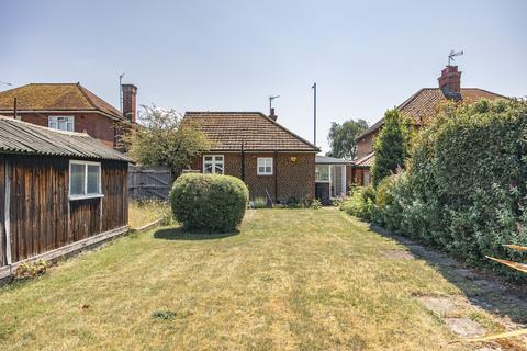 undefined, Chain Free in South Wootton