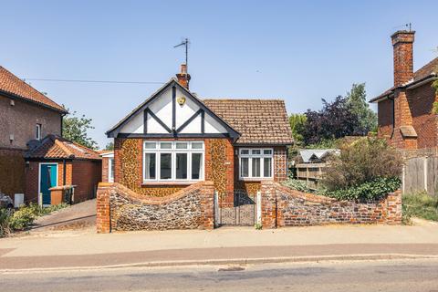2 bedroom detached bungalow for sale, Delightful Detached Carrstone Bungalow in South Wootton