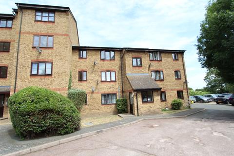 Studio to rent, 266 Russett House ,Falcon Avenue, Grays, RM17